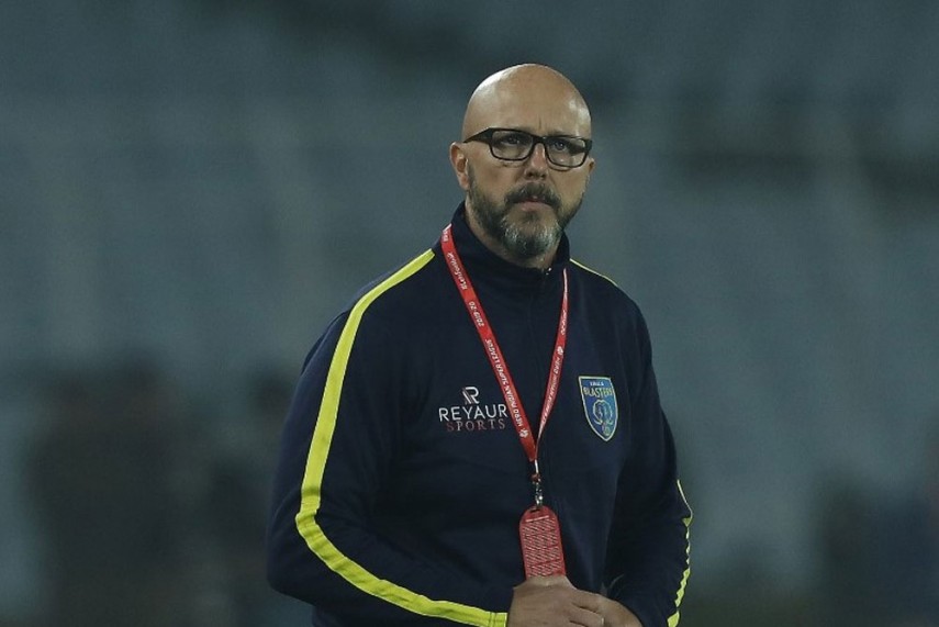 How Changing Coaches Frequently Affected Kerala Blasters Eelco Schattorie Twitter 571 855
