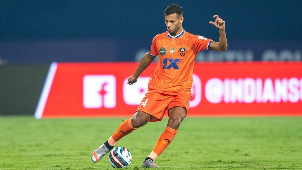 Who are the best Indian Centre-Backs in the Indian Super League? i